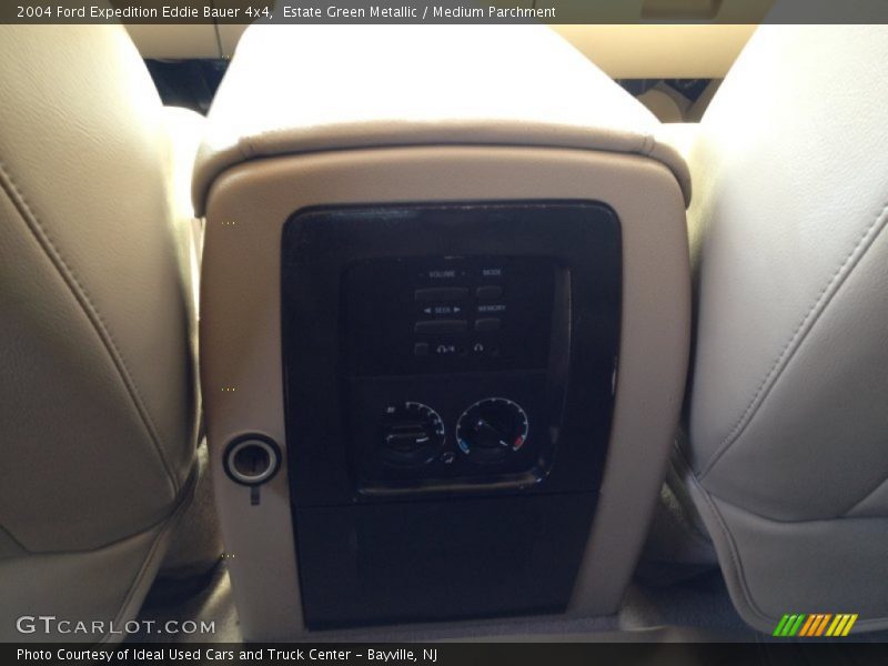 Estate Green Metallic / Medium Parchment 2004 Ford Expedition Eddie Bauer 4x4