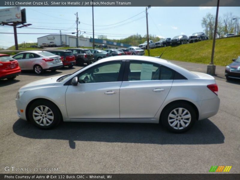 Silver Ice Metallic / Jet Black/Medium Titanium 2011 Chevrolet Cruze LS