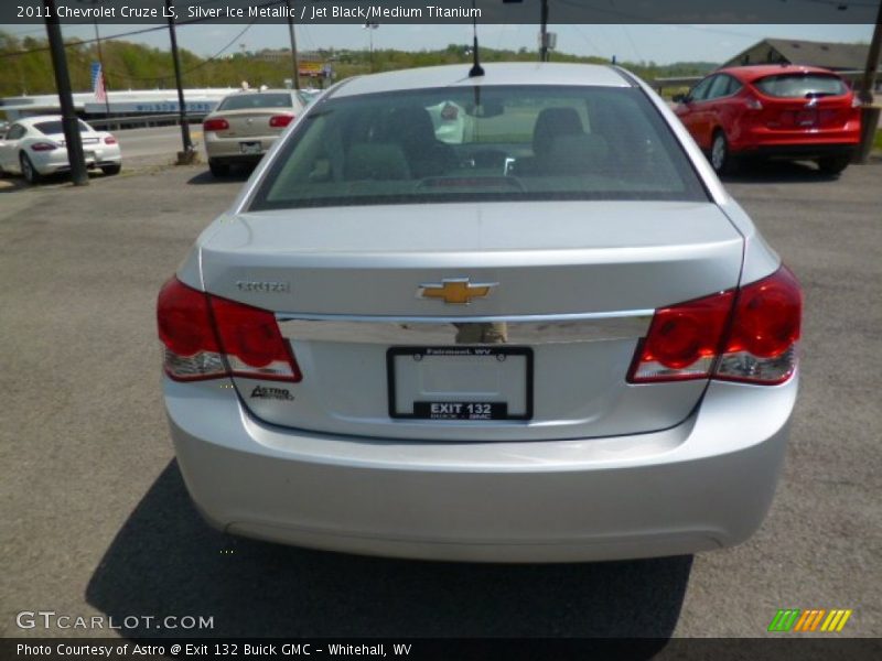 Silver Ice Metallic / Jet Black/Medium Titanium 2011 Chevrolet Cruze LS