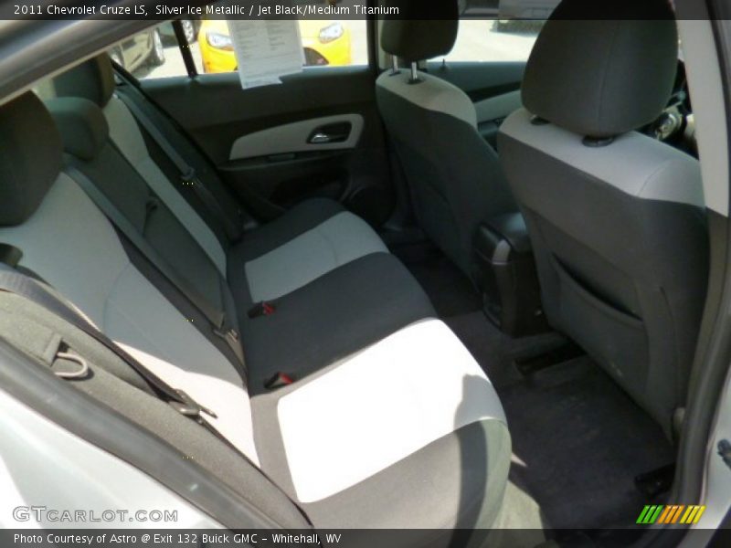 Silver Ice Metallic / Jet Black/Medium Titanium 2011 Chevrolet Cruze LS