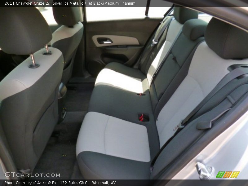 Silver Ice Metallic / Jet Black/Medium Titanium 2011 Chevrolet Cruze LS