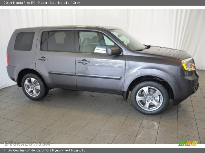 Modern Steel Metallic / Gray 2014 Honda Pilot EX