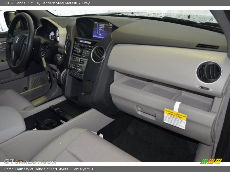 Modern Steel Metallic / Gray 2014 Honda Pilot EX