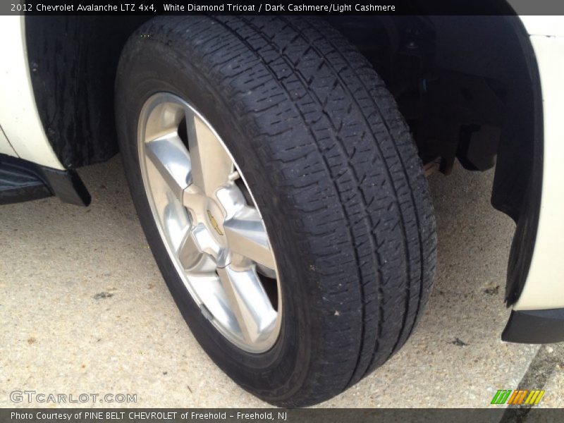 White Diamond Tricoat / Dark Cashmere/Light Cashmere 2012 Chevrolet Avalanche LTZ 4x4