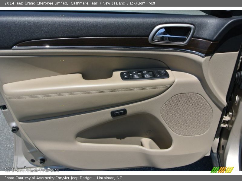 Cashmere Pearl / New Zealand Black/Light Frost 2014 Jeep Grand Cherokee Limited