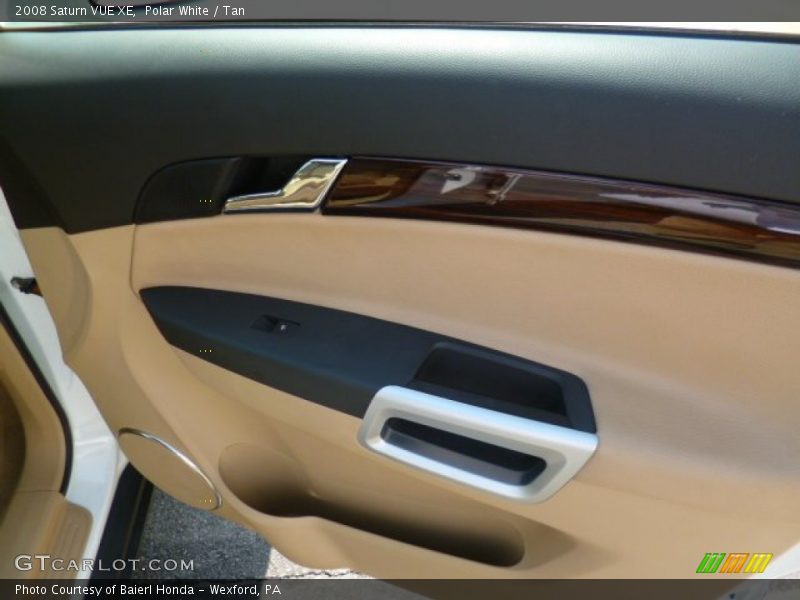 Polar White / Tan 2008 Saturn VUE XE