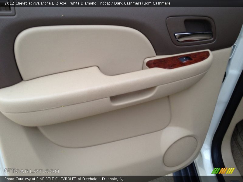 White Diamond Tricoat / Dark Cashmere/Light Cashmere 2012 Chevrolet Avalanche LTZ 4x4