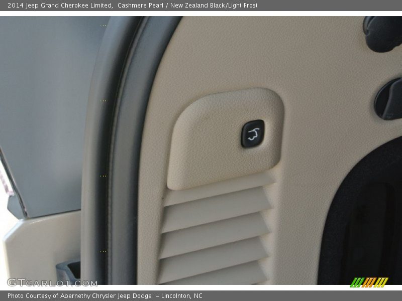 Cashmere Pearl / New Zealand Black/Light Frost 2014 Jeep Grand Cherokee Limited