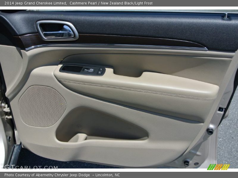 Cashmere Pearl / New Zealand Black/Light Frost 2014 Jeep Grand Cherokee Limited