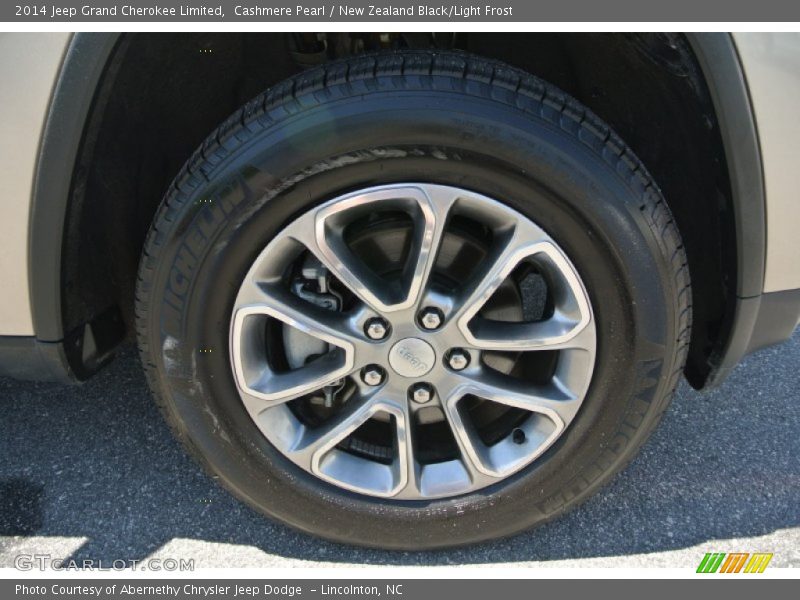 Cashmere Pearl / New Zealand Black/Light Frost 2014 Jeep Grand Cherokee Limited