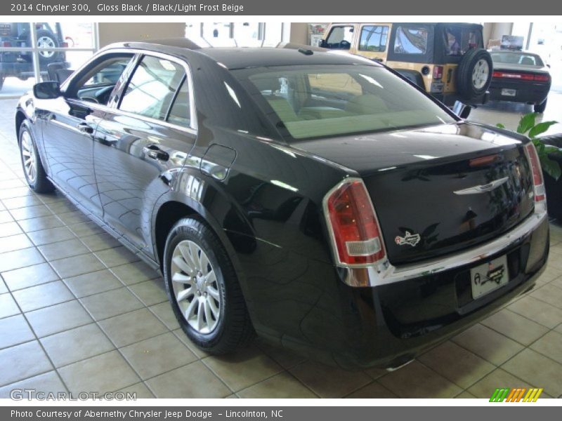 Gloss Black / Black/Light Frost Beige 2014 Chrysler 300