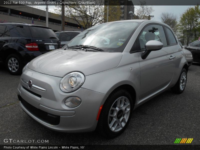 Argento (Silver) / Grigio/Nero (Gray/Black) 2013 Fiat 500 Pop