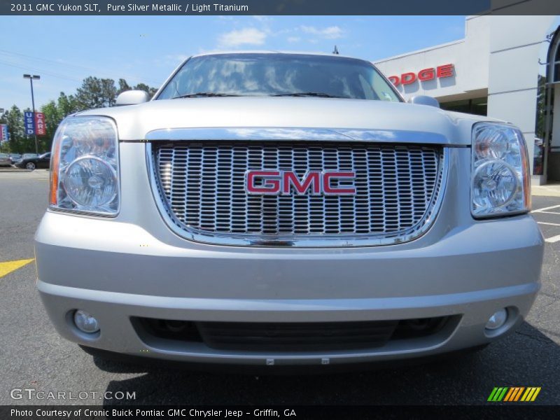 Pure Silver Metallic / Light Titanium 2011 GMC Yukon SLT