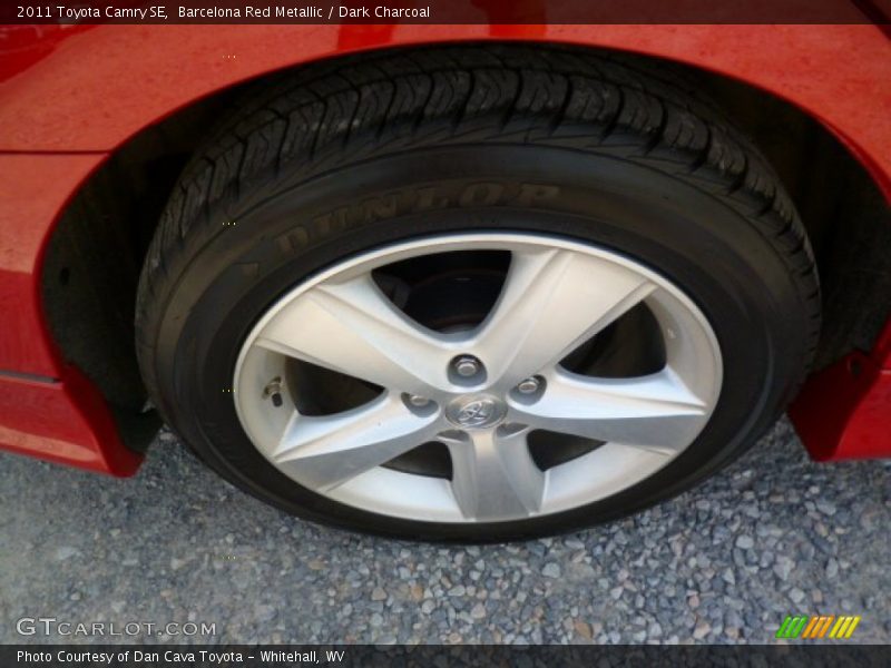 Barcelona Red Metallic / Dark Charcoal 2011 Toyota Camry SE