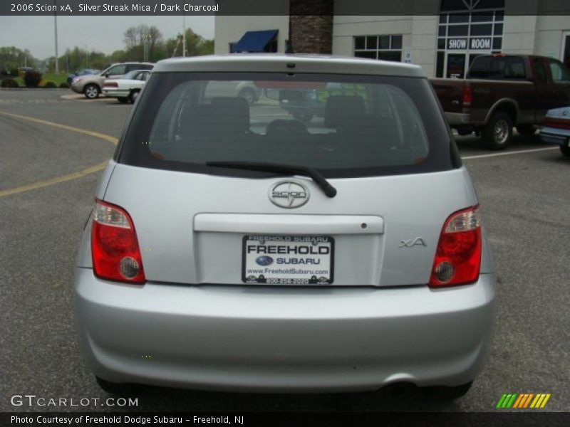 Silver Streak Mica / Dark Charcoal 2006 Scion xA