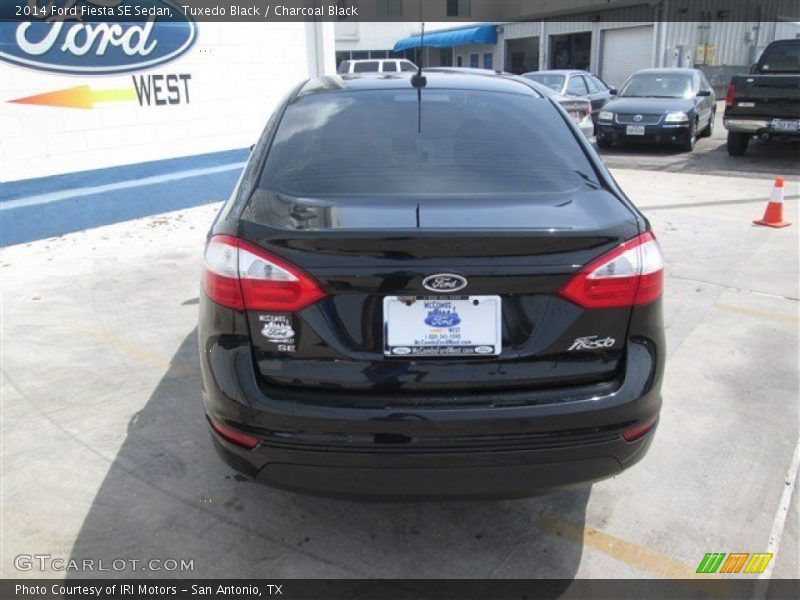 Tuxedo Black / Charcoal Black 2014 Ford Fiesta SE Sedan