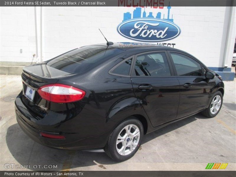 Tuxedo Black / Charcoal Black 2014 Ford Fiesta SE Sedan