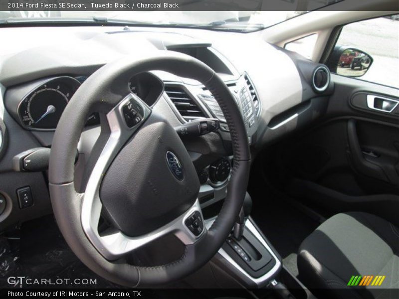 Tuxedo Black / Charcoal Black 2014 Ford Fiesta SE Sedan