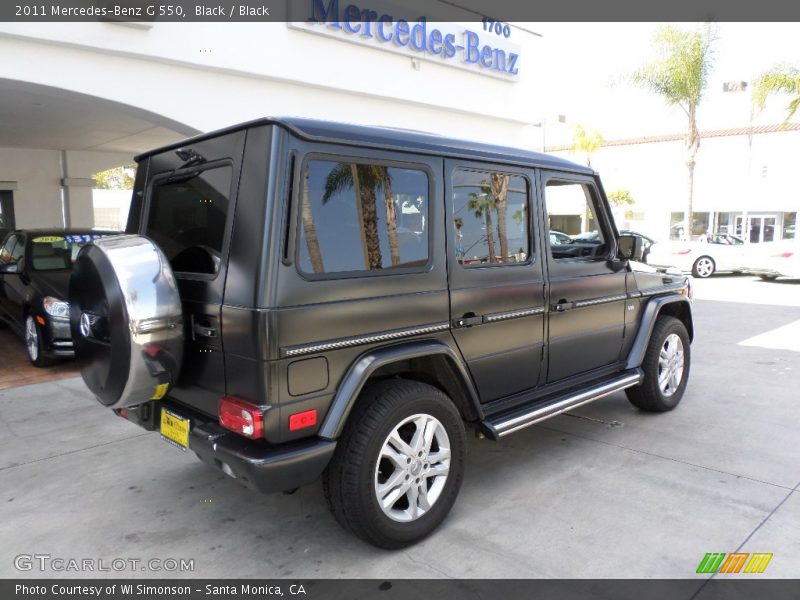 Black / Black 2011 Mercedes-Benz G 550