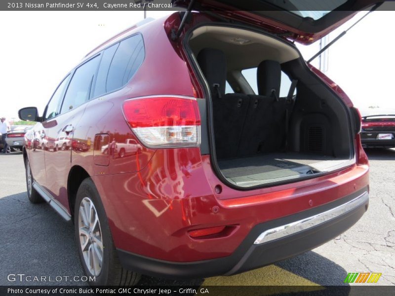 Cayenne Red / Charcoal 2013 Nissan Pathfinder SV 4x4