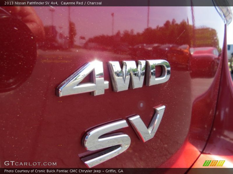 Cayenne Red / Charcoal 2013 Nissan Pathfinder SV 4x4