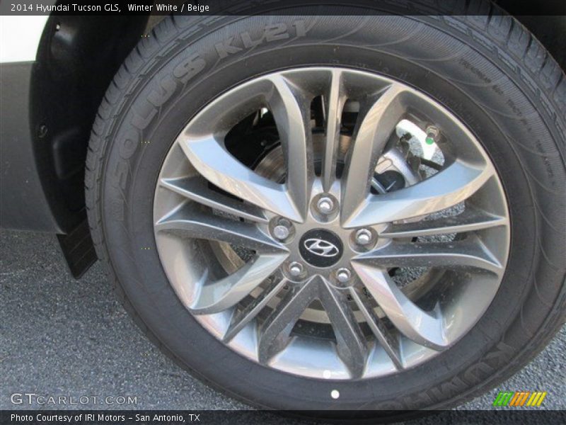 Winter White / Beige 2014 Hyundai Tucson GLS