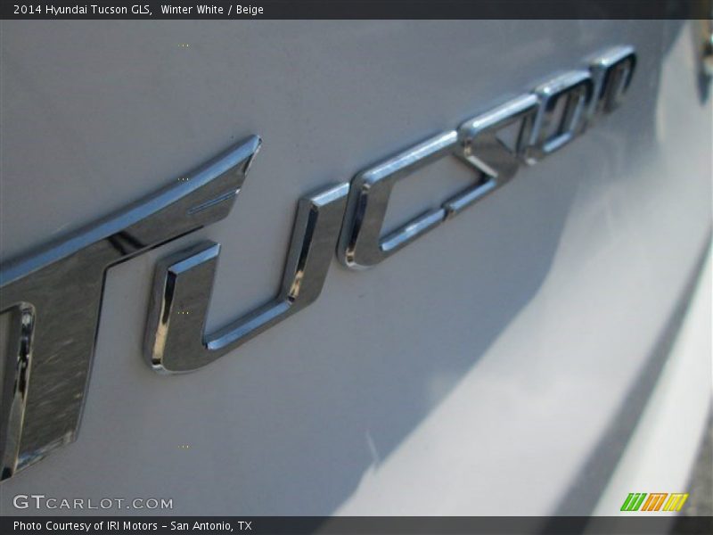 Winter White / Beige 2014 Hyundai Tucson GLS