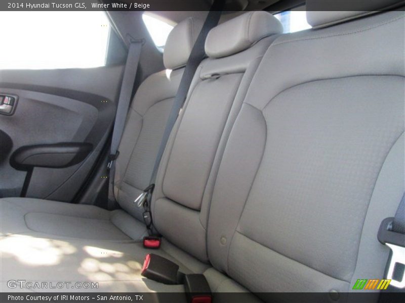 Winter White / Beige 2014 Hyundai Tucson GLS