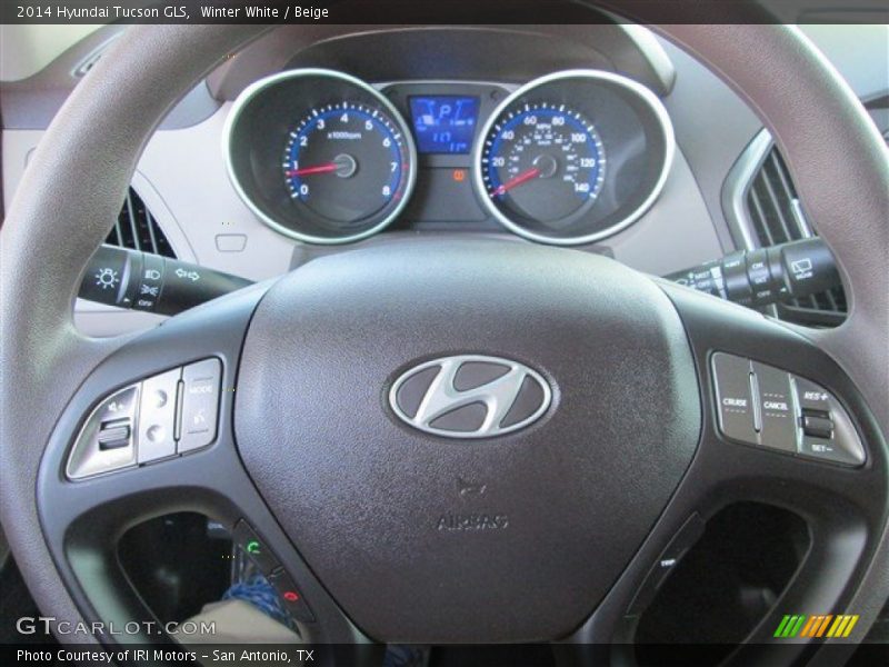 Winter White / Beige 2014 Hyundai Tucson GLS
