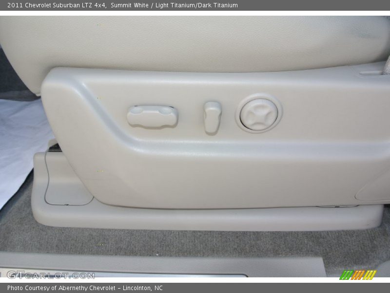 Summit White / Light Titanium/Dark Titanium 2011 Chevrolet Suburban LTZ 4x4