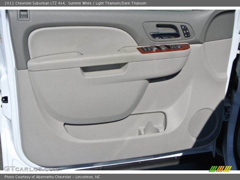 Summit White / Light Titanium/Dark Titanium 2011 Chevrolet Suburban LTZ 4x4