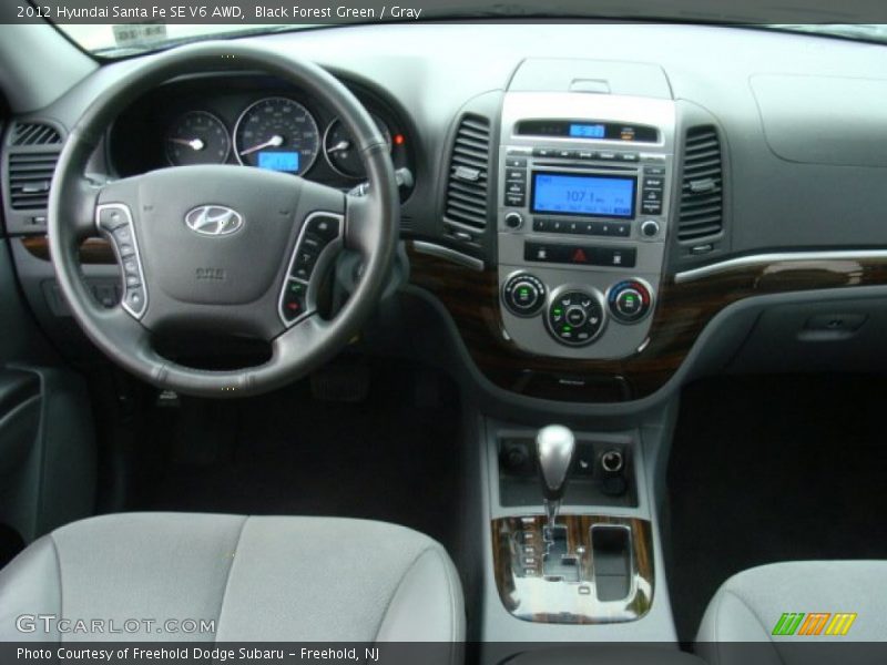 Black Forest Green / Gray 2012 Hyundai Santa Fe SE V6 AWD