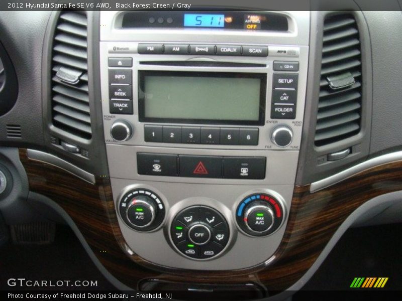 Black Forest Green / Gray 2012 Hyundai Santa Fe SE V6 AWD