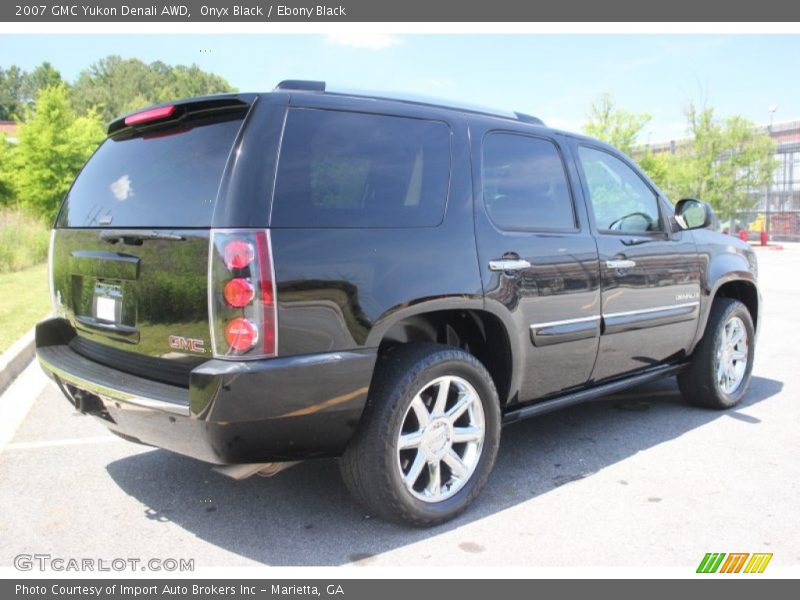 Onyx Black / Ebony Black 2007 GMC Yukon Denali AWD