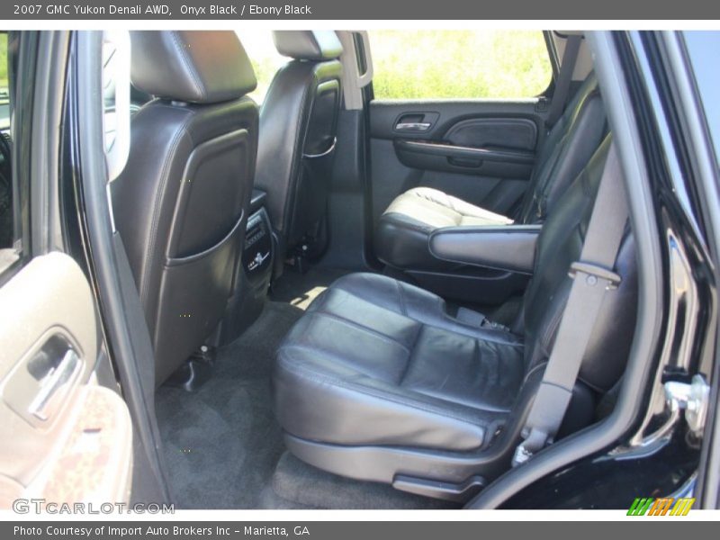 Onyx Black / Ebony Black 2007 GMC Yukon Denali AWD