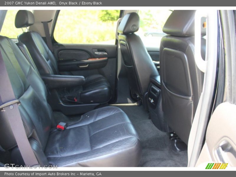 Onyx Black / Ebony Black 2007 GMC Yukon Denali AWD