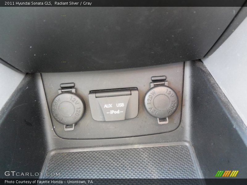 Radiant Silver / Gray 2011 Hyundai Sonata GLS