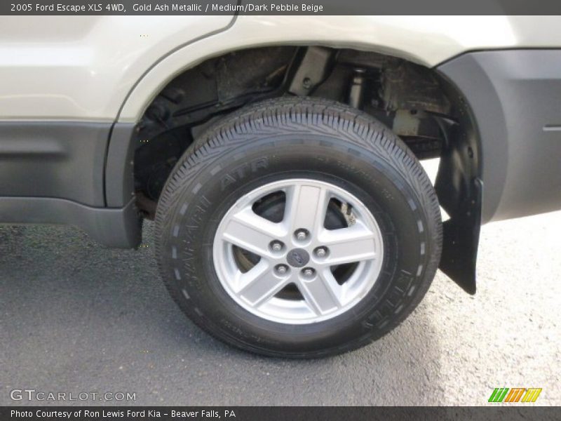 Gold Ash Metallic / Medium/Dark Pebble Beige 2005 Ford Escape XLS 4WD