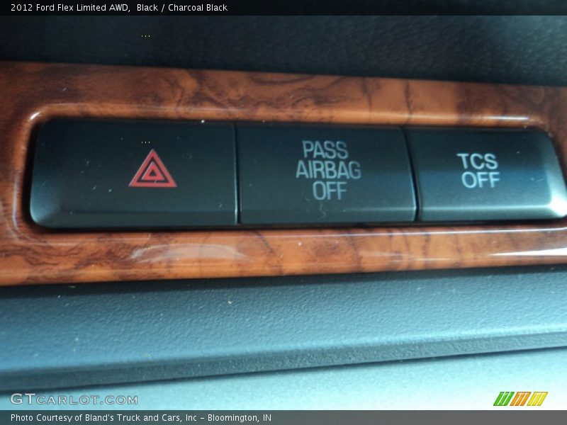 Black / Charcoal Black 2012 Ford Flex Limited AWD