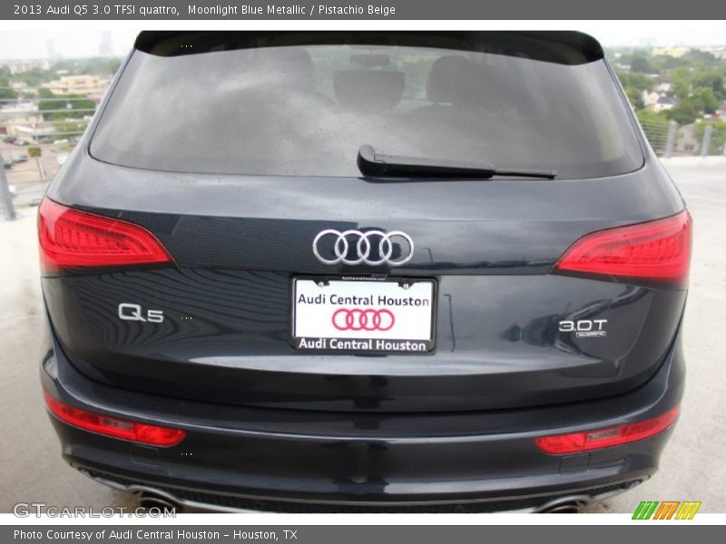 Moonlight Blue Metallic / Pistachio Beige 2013 Audi Q5 3.0 TFSI quattro