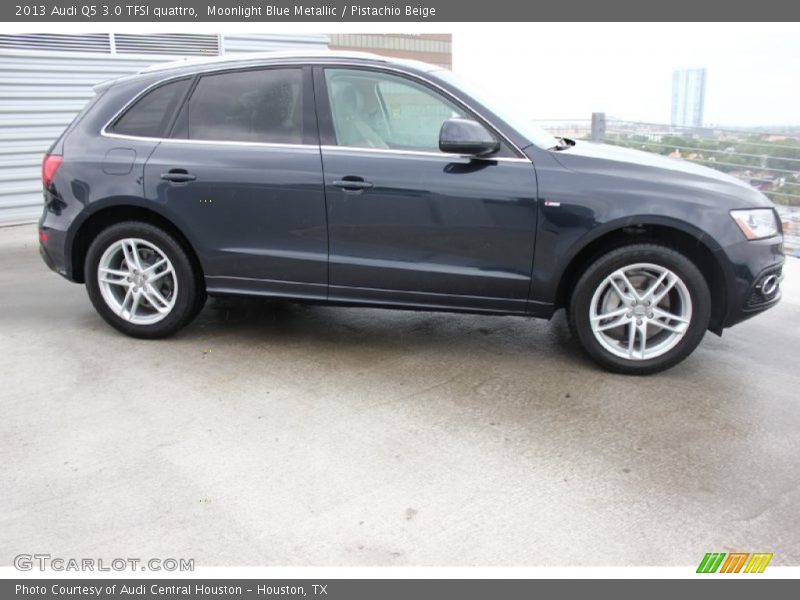 Moonlight Blue Metallic / Pistachio Beige 2013 Audi Q5 3.0 TFSI quattro