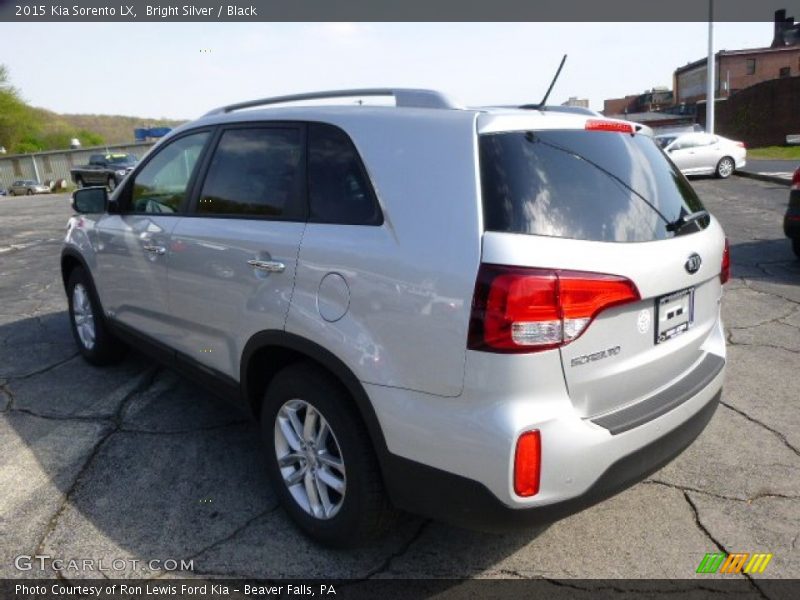 Bright Silver / Black 2015 Kia Sorento LX