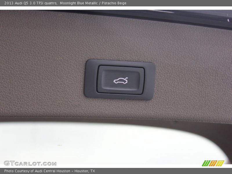 Moonlight Blue Metallic / Pistachio Beige 2013 Audi Q5 3.0 TFSI quattro
