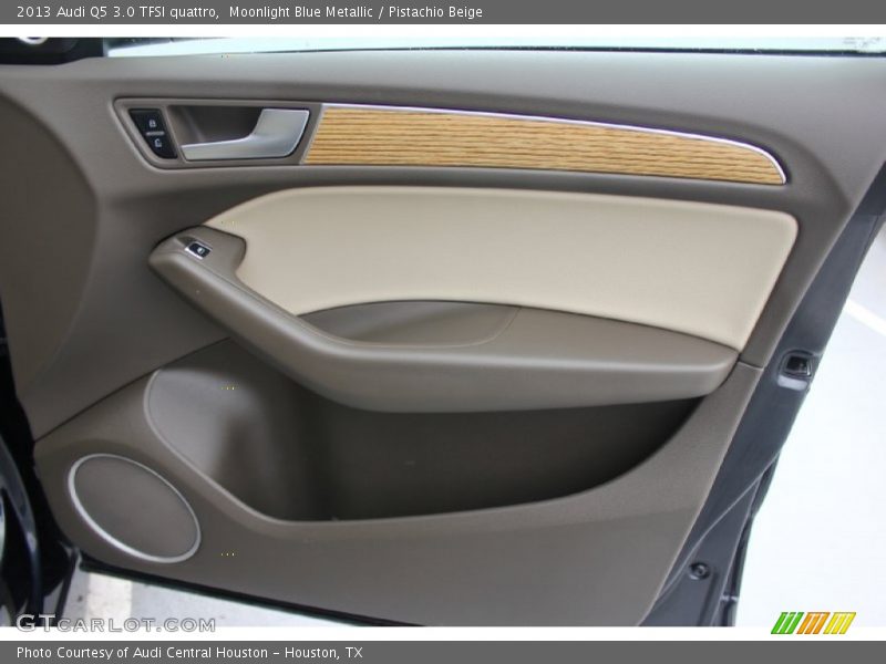 Moonlight Blue Metallic / Pistachio Beige 2013 Audi Q5 3.0 TFSI quattro