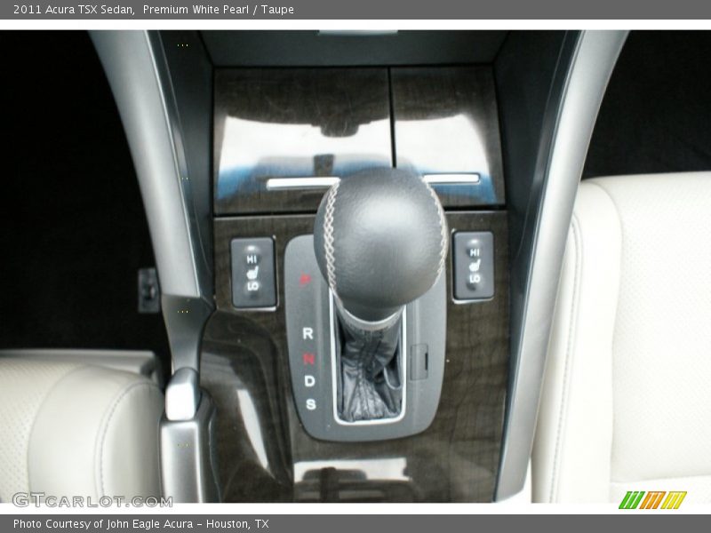 Premium White Pearl / Taupe 2011 Acura TSX Sedan