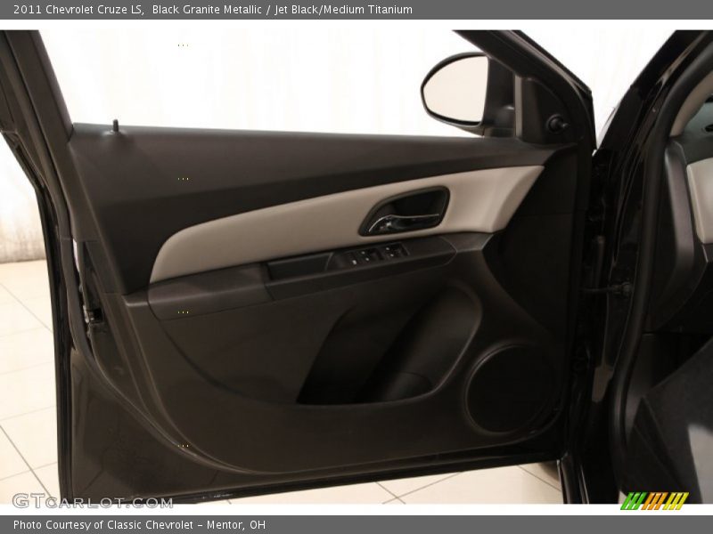 Black Granite Metallic / Jet Black/Medium Titanium 2011 Chevrolet Cruze LS