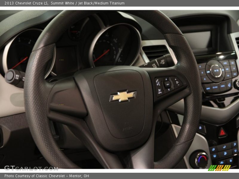 Summit White / Jet Black/Medium Titanium 2013 Chevrolet Cruze LS
