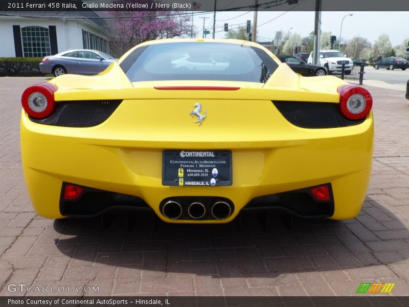 Giallo Modena (Yellow) / Nero (Black) 2011 Ferrari 458 Italia