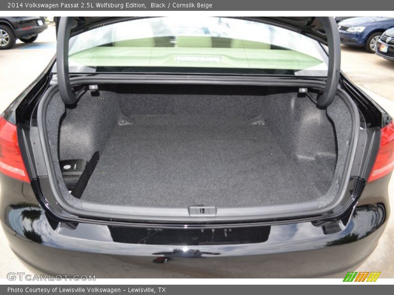Black / Cornsilk Beige 2014 Volkswagen Passat 2.5L Wolfsburg Edition
