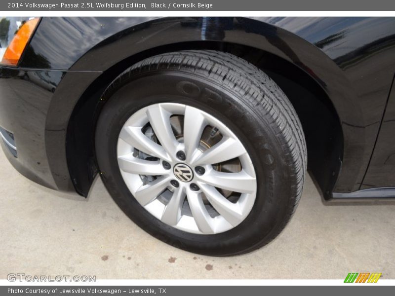 Black / Cornsilk Beige 2014 Volkswagen Passat 2.5L Wolfsburg Edition